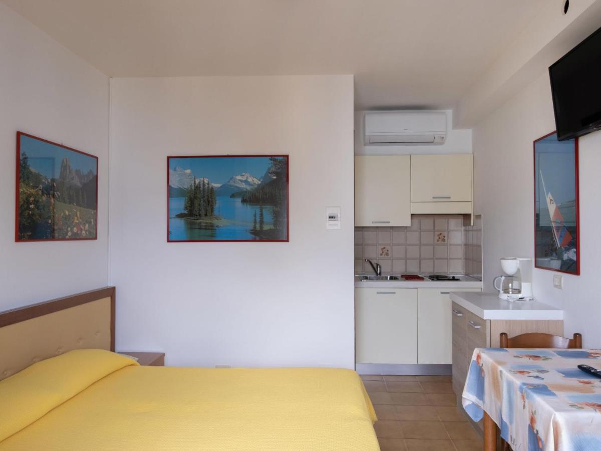 أسينزا دي برينزون Locazione Turistica Casa Maria-5 By Interhome المظهر الخارجي الصورة